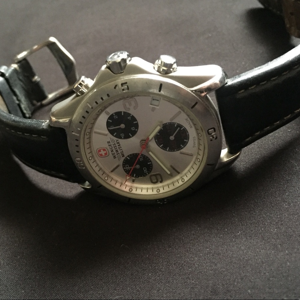 3 men’s Swiss watches